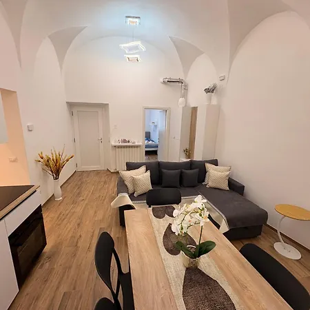 Albert-lago Maggiore Holiday home Luino